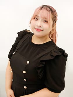 沖原 未来（店長）