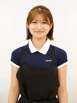 山本 愛香（店長）